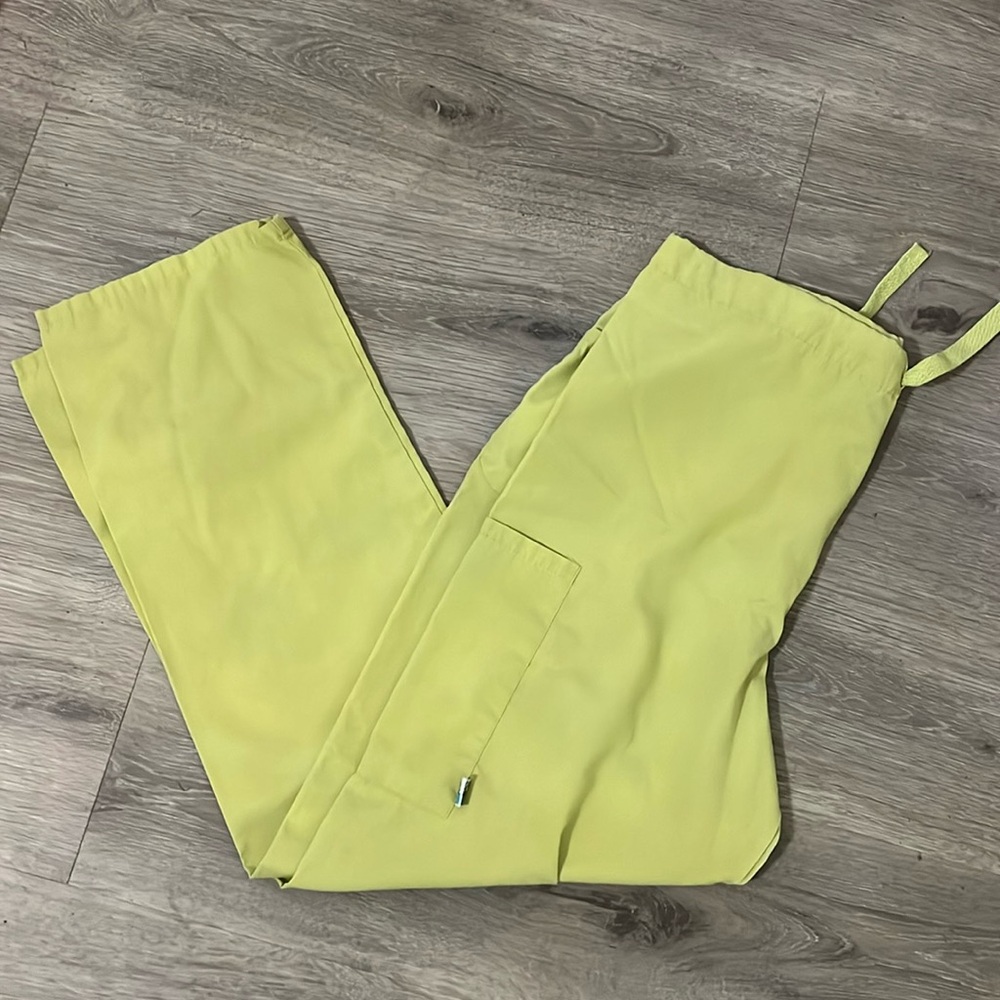 Scrub pants